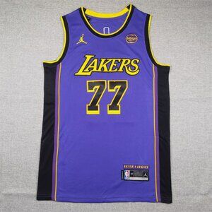 Los Angeles Lakers Dončić #77 Basketball Jersey – Purple NBA Fan Tank
